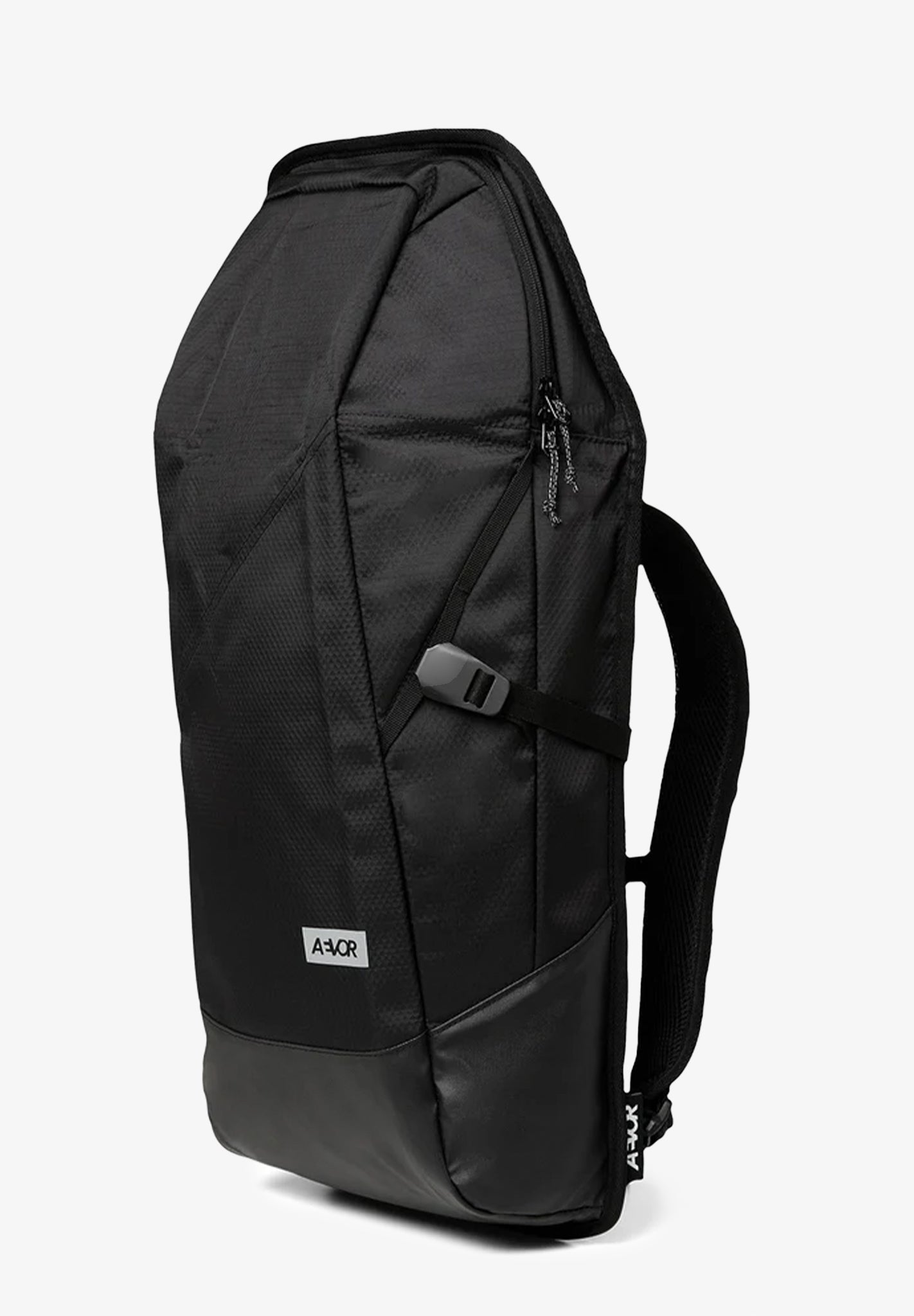 Aevor daypack black hotsell