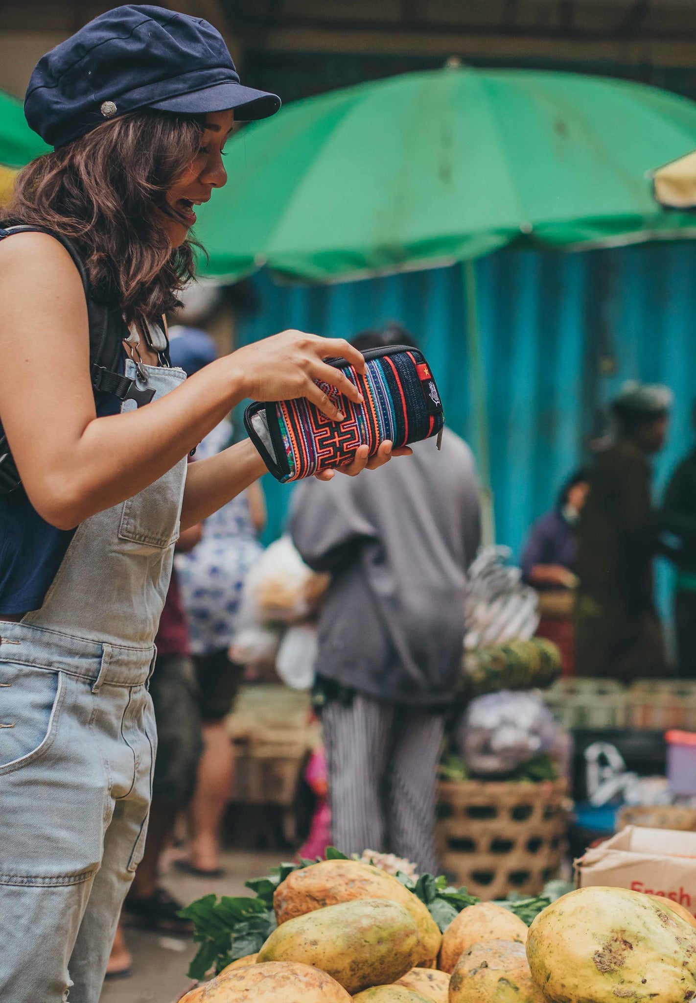 ETHNOTEK - Chiburi Accordion Wallet - BACKYARD