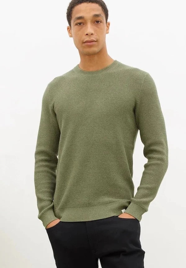 Structured Pullover