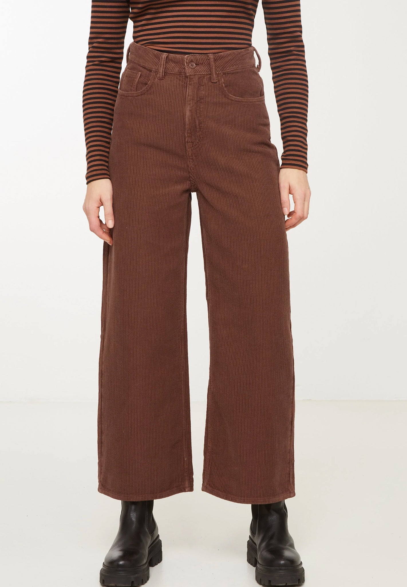 RECOLUTION - Erica Corduroy Pant - BACKYARD